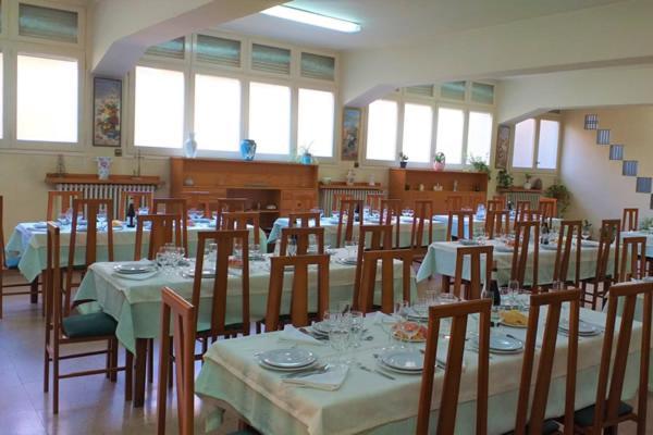 Residencia Sagrada Familia Ξενοδοχείο Σέου δ' Ουρζέλ Εξωτερικό φωτογραφία
